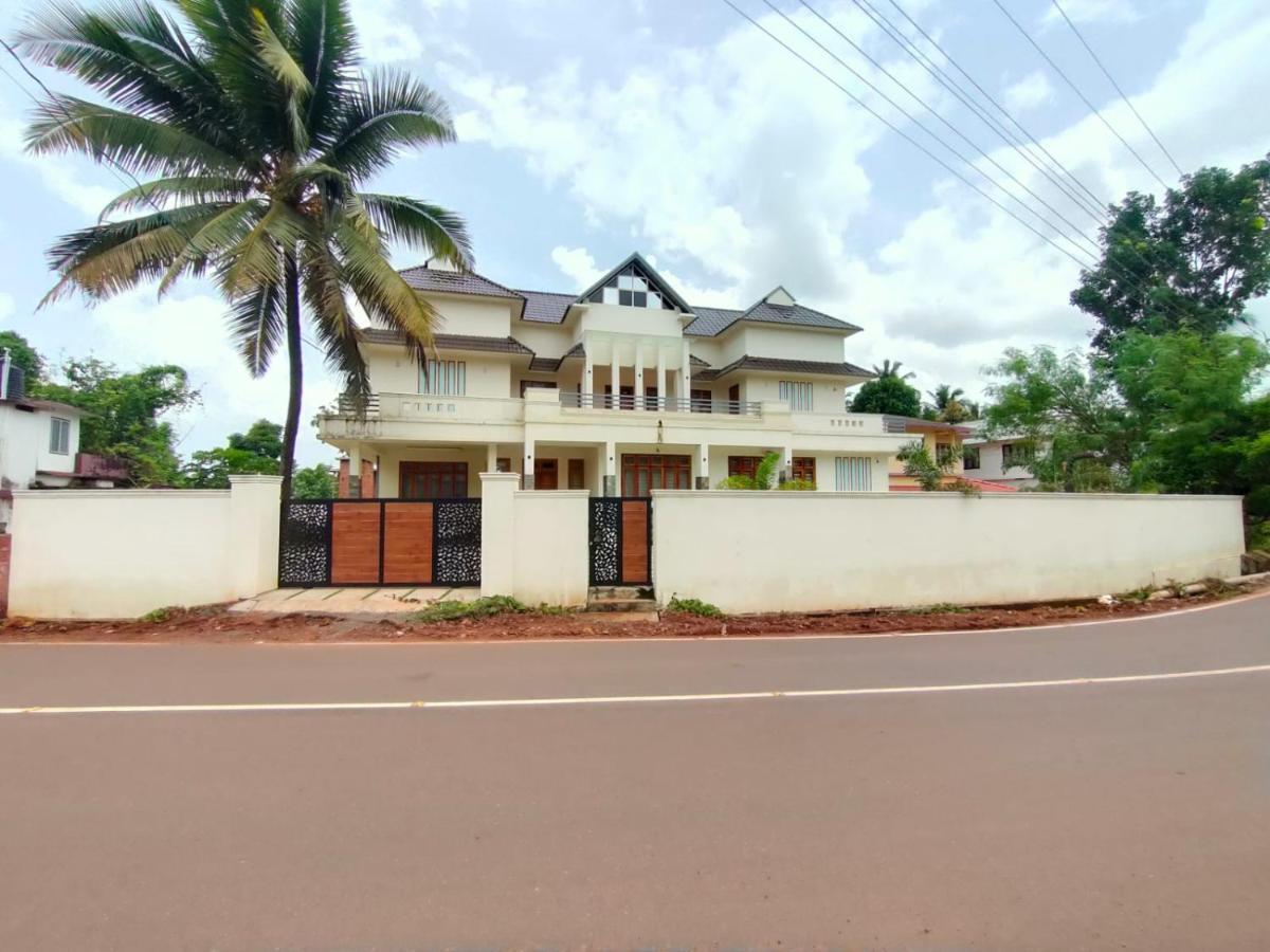 Nandhanam Holidays Kannur Zewnętrze zdjęcie